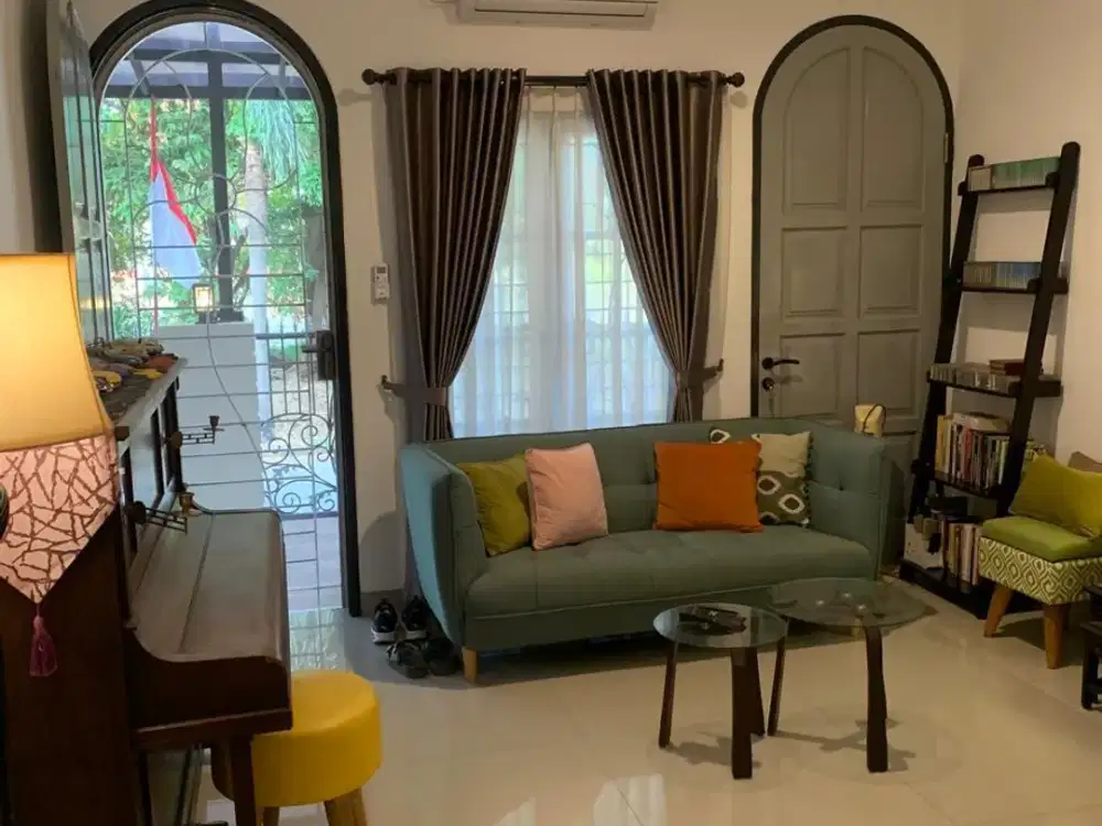 Di Jual Cepat Rumah 2 Lantai di Palem Bintaro, Pondok Aren