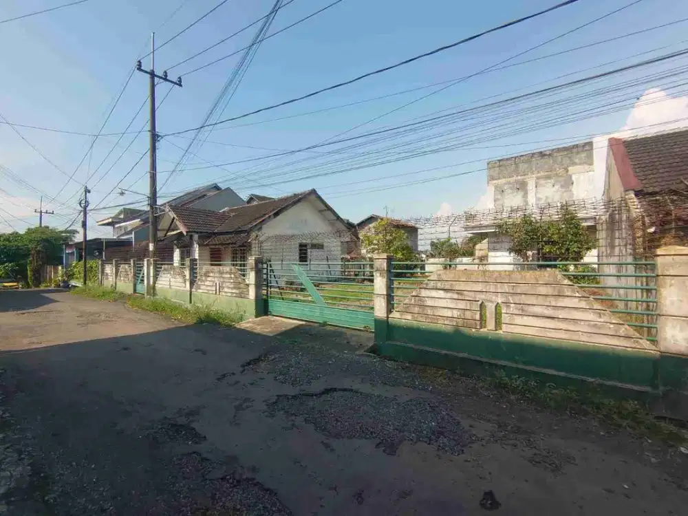 Tanah Luas cocok untuk kost atau Hunian