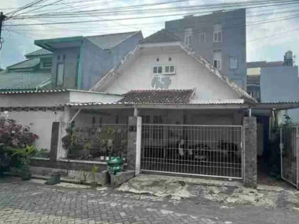 Rumah Hitung Tanah Area Premium Untuk Kost