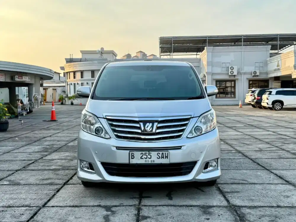 Toyota Alphard 3.5 at 2012