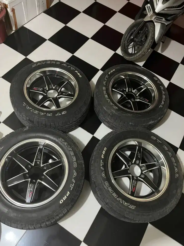 Velg mobil samlong ukuran r18