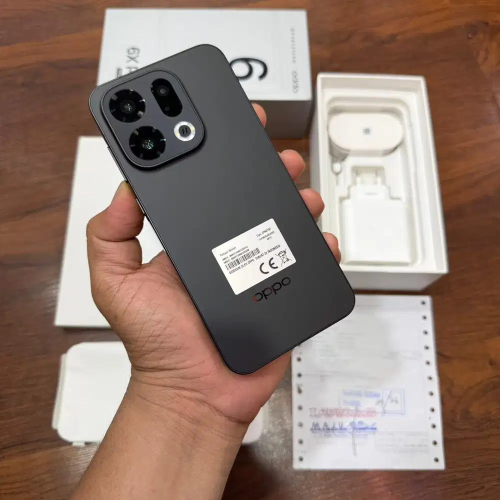 oppo find x9 12/256gb titanium black like new
