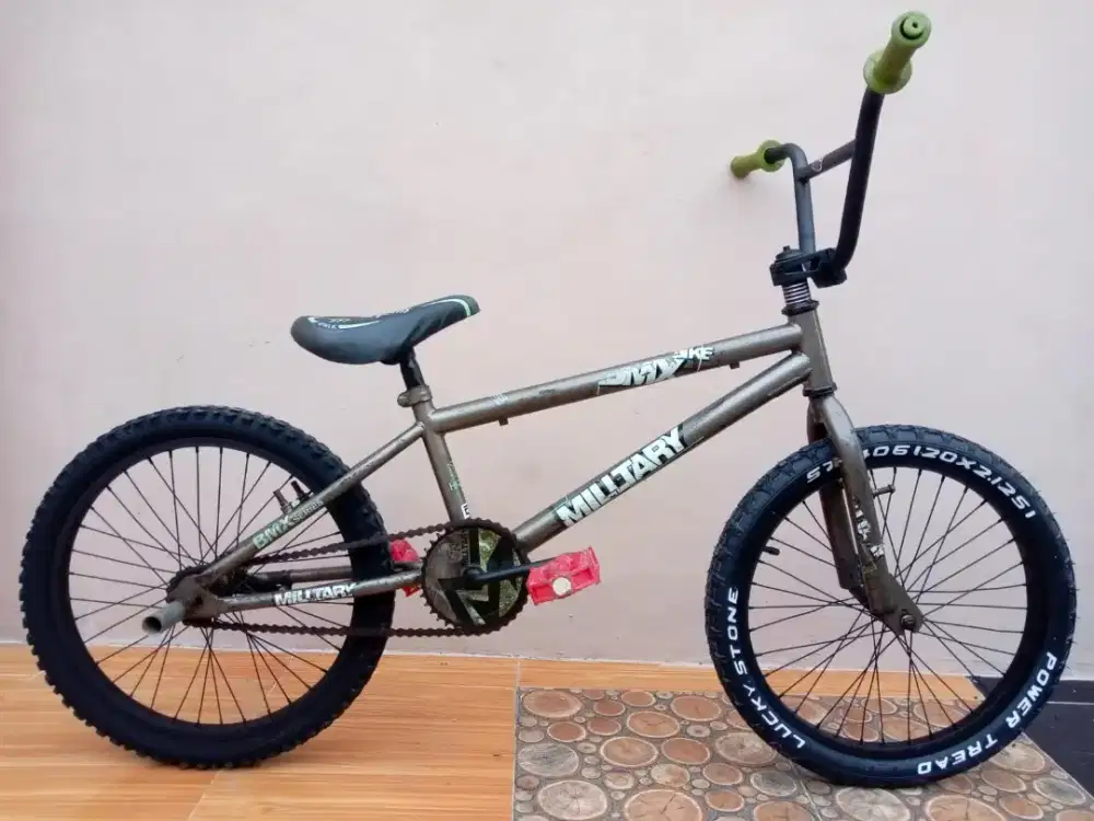 Sepeda BMX 20 Freestyle Military.