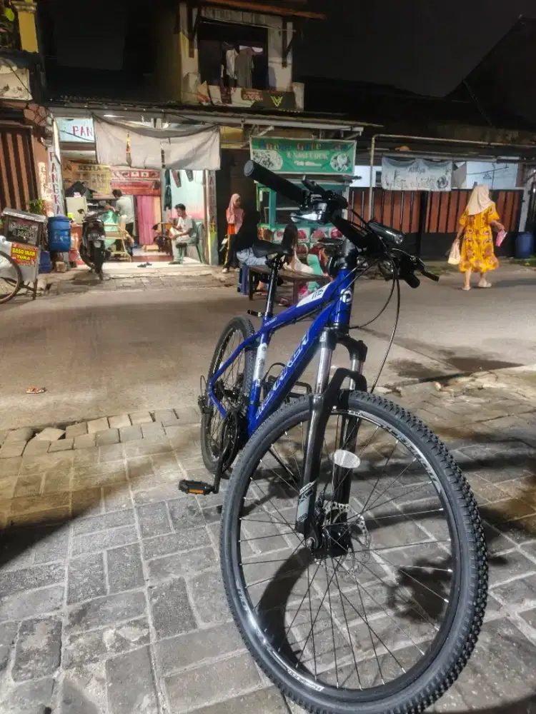 polygon Monarch m5