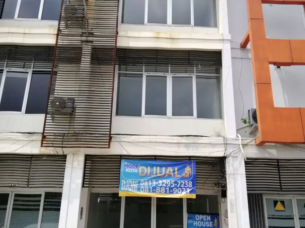 Dijual ruko 3 lantai di Surabaya Commercial Center, SCC, jl. Kalirungkut sebelah Transmart rungkut Surabaya