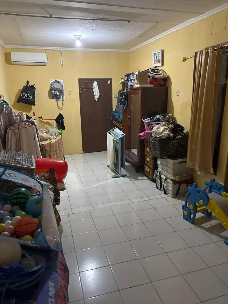 Asisten Rumah Tangga