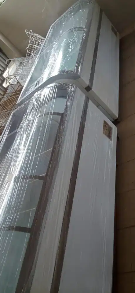 Freezer box sliding