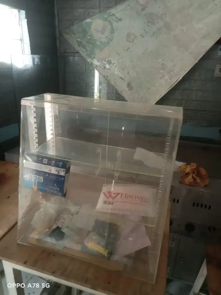 Etalase display