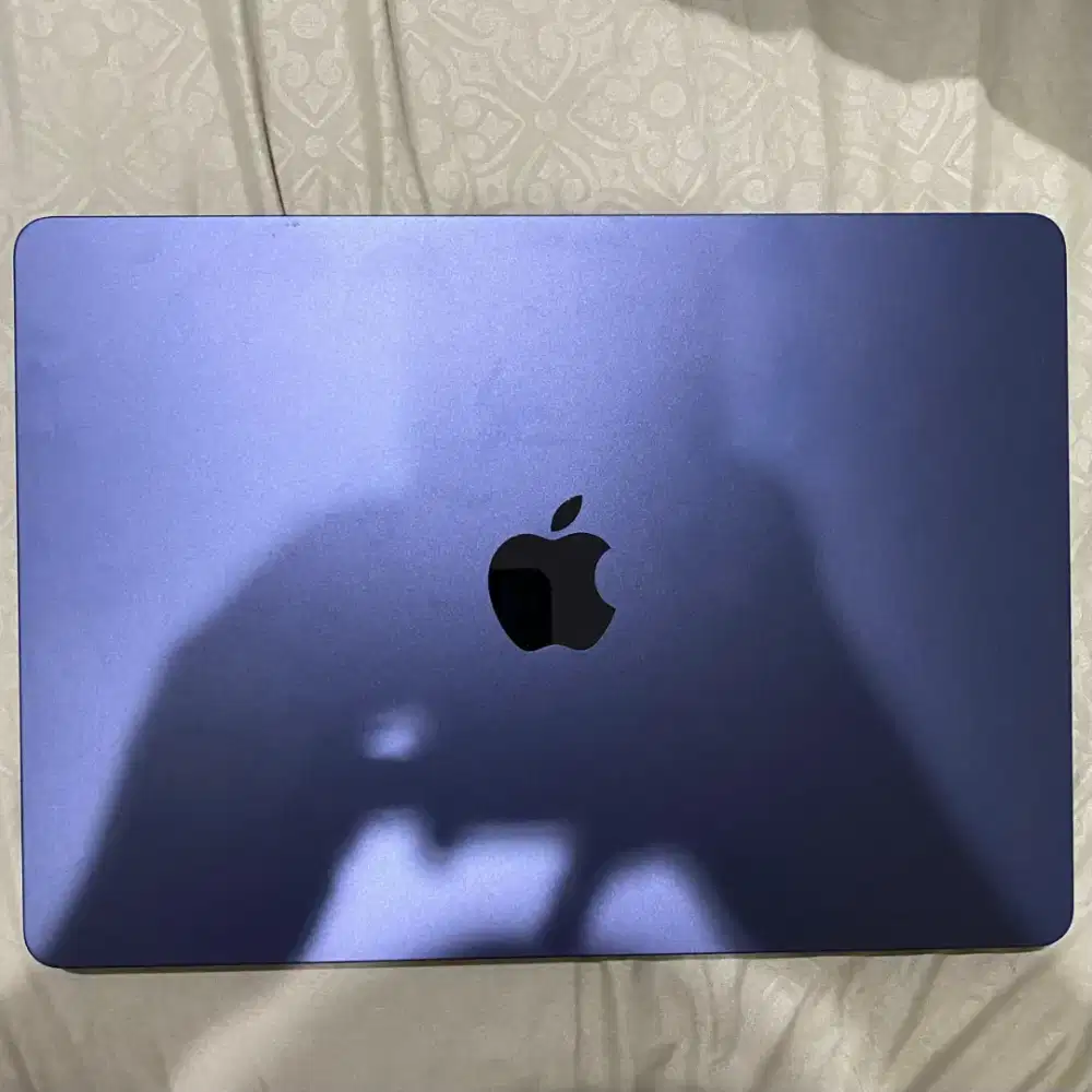 Macbook Air M2 256 GB midnight ex Ibox