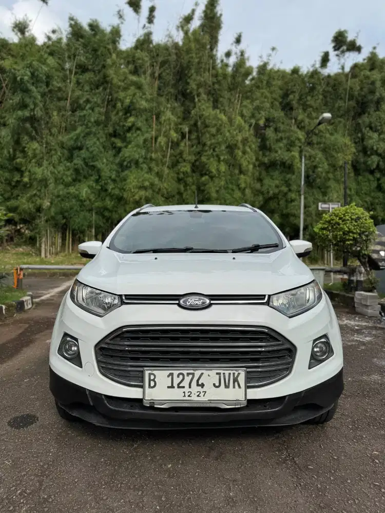 Dijual Ford EcoSport Titanium AT Sunroof 2015 milik pribadi.