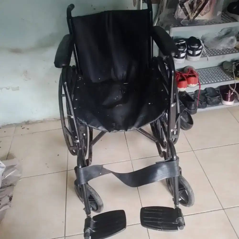 Jual cepat Kursi roda 550