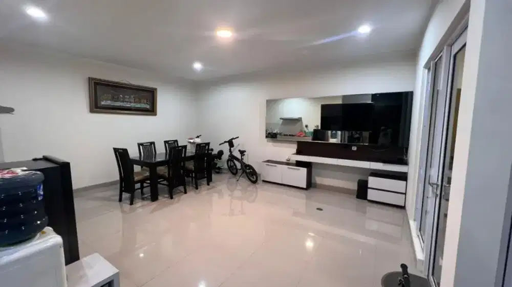 Dijual Rumah 1.5 Lantai Cluster Cynthia Summarecon