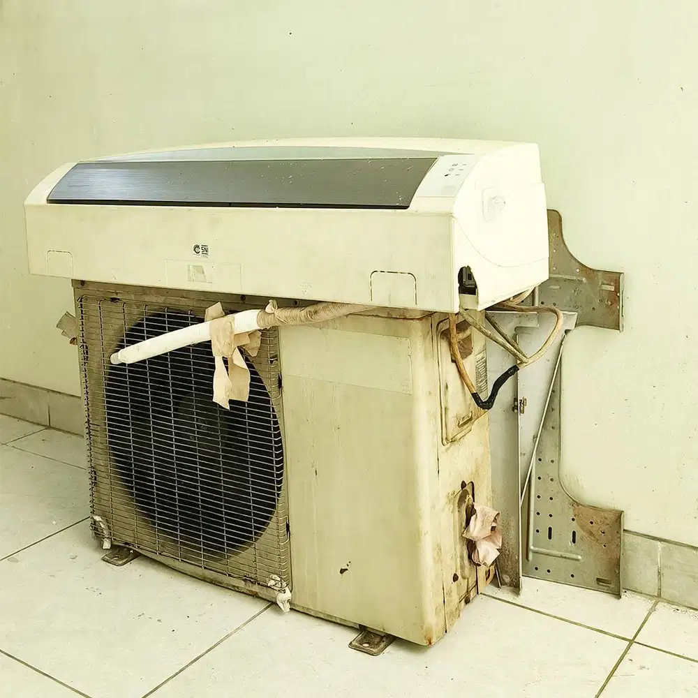 Dijual AC Sharp 1 PK Unit Komplit Indoor+Outdoor Bekas Pakai Sendiri