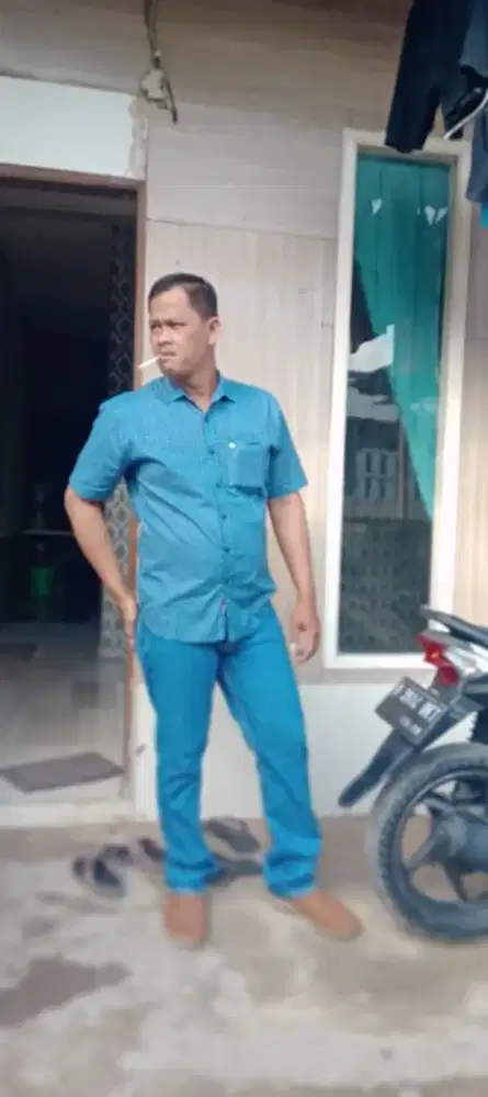 SEDANG MENCARI LOWONGAN SUPIR