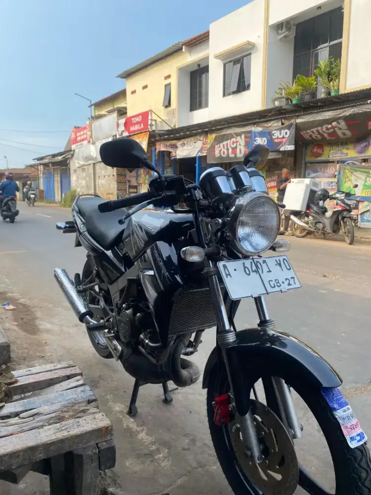 Kawasaki ninja motor masih standaran