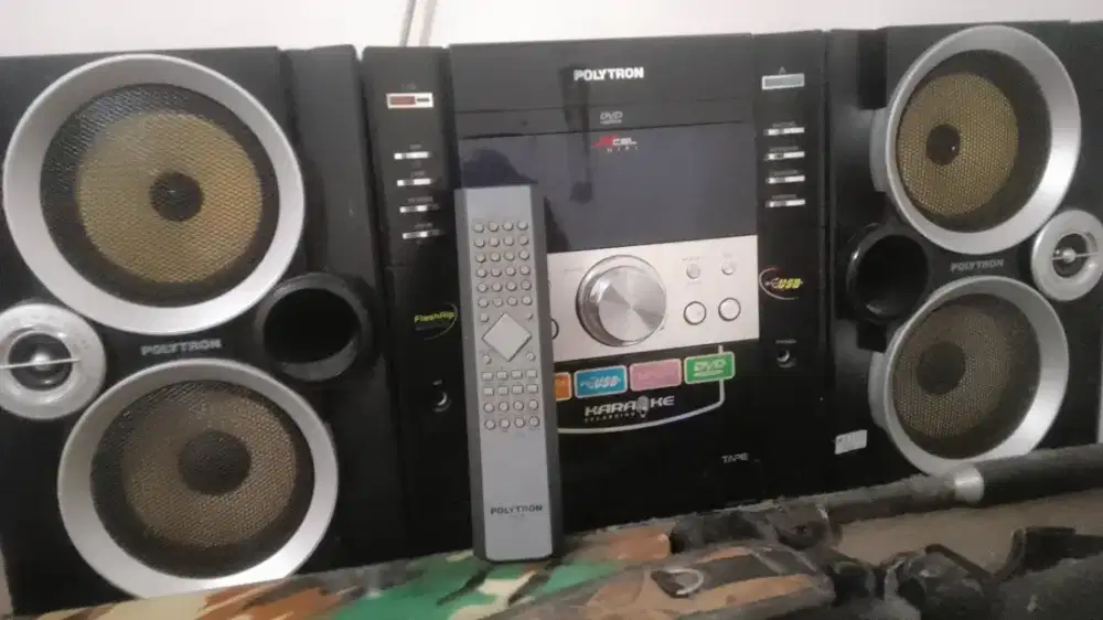 Polytron Xcell Hi Fi DVD video
