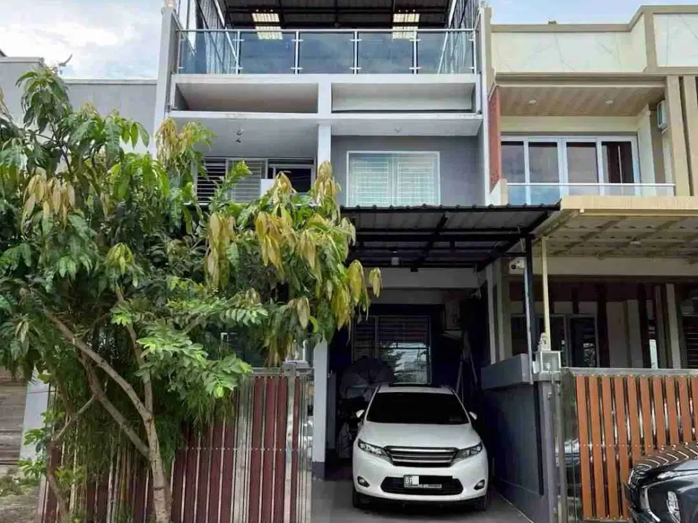 Dijual Cepat Rumah 2,5 Lantai Full Renovasi di Jodoh Permai