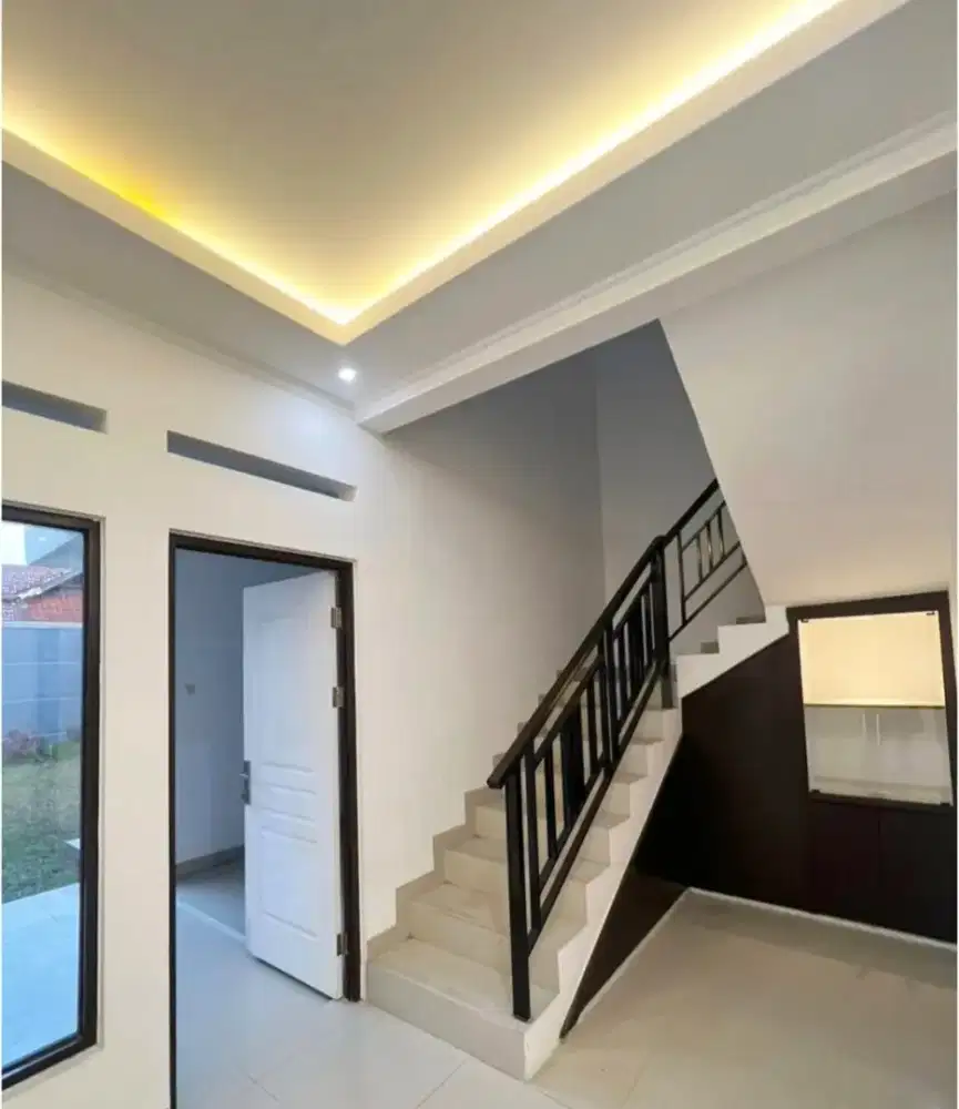 Rumah 2 Lantai Minimalist Bangunan Baru  Turangga