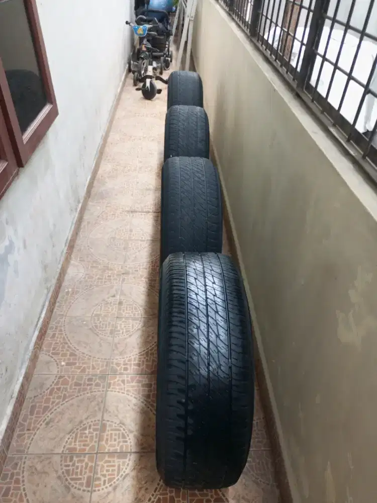 Dijual Ban Dunlop ST20 GRANDTREK R16 4bh