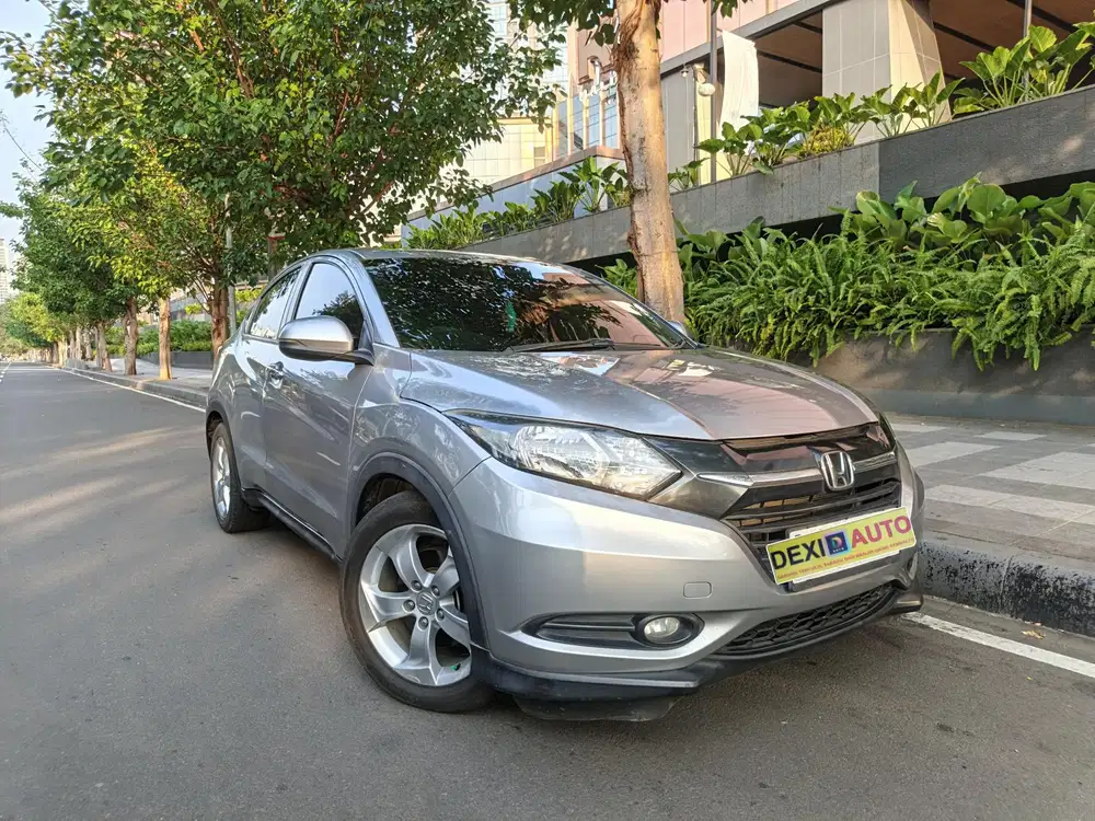 (KM40000)HONDA HRV E AT 2017 NIK 2016 ISTIMEWA KM RENDAH