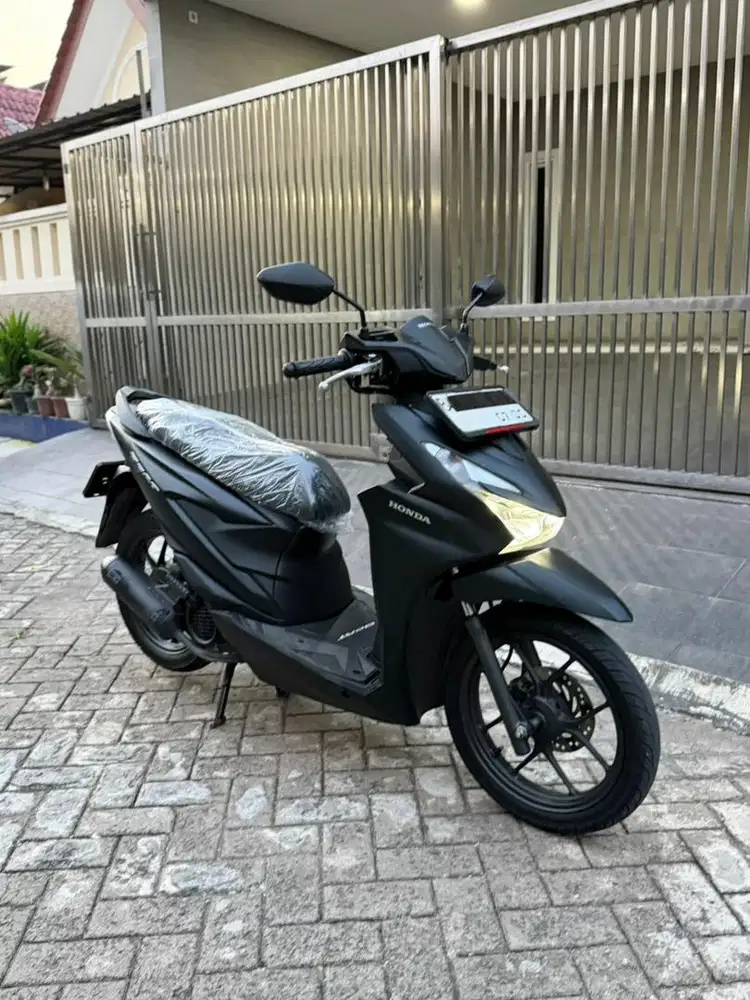 KM 120 Perak! Beat Keyless CBS ISS 2025 PAJAK 07-2026 Full Original