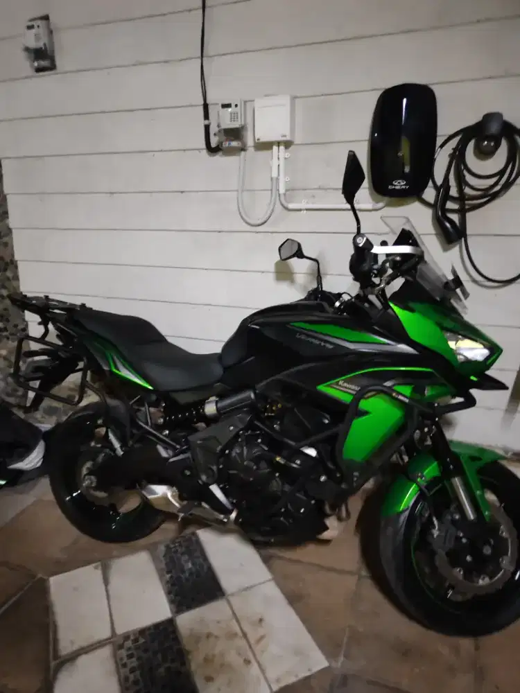 Dijual khusus buat penggemar versys