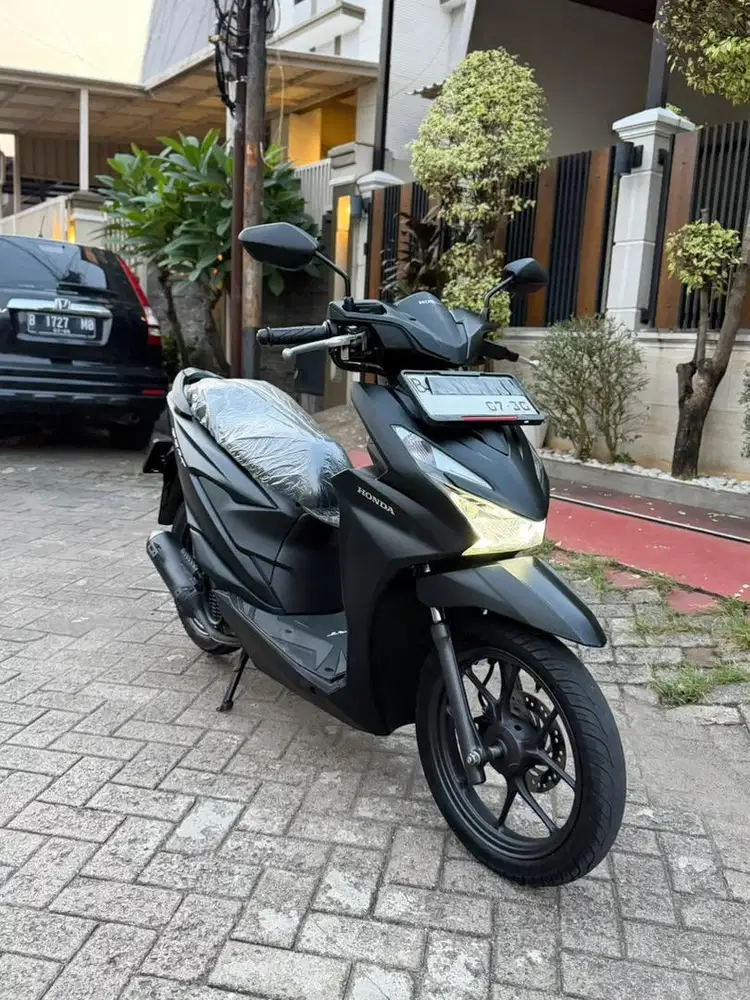 KM 120 Perak! Beat Keyless CBS ISS 2025 PAJAK 07-2026 Full Original