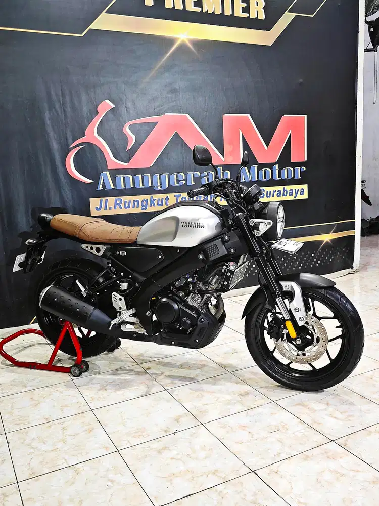 Yamaha XSR 155cc Retro Modern odo.9rb mewah. Anugerah motor rungkut