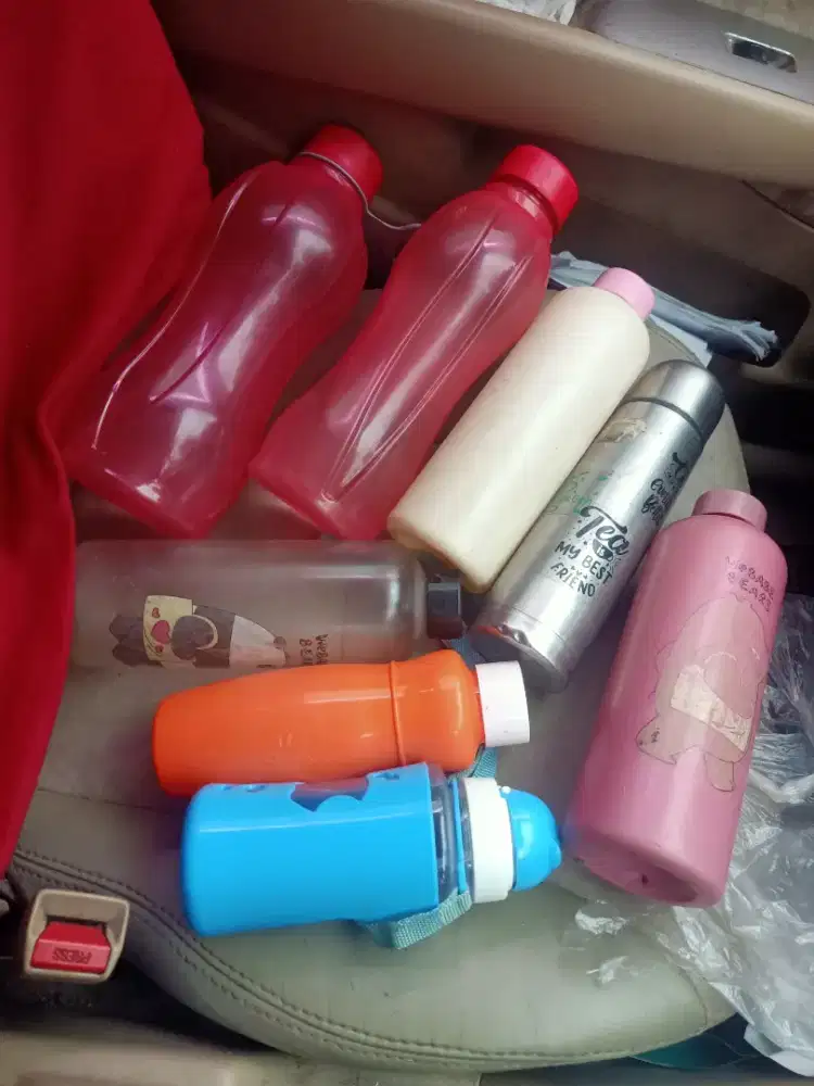 Di jual semua macam dan ukuran botol dll wa dan hp