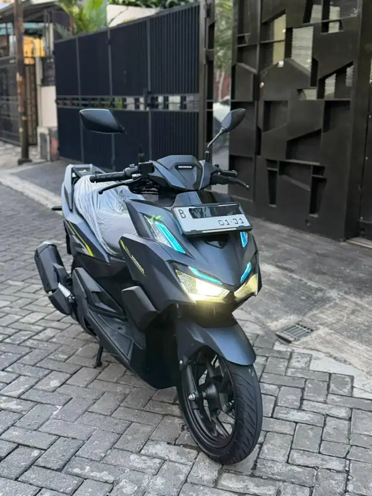 KM 25 KILO! VARIO 160 CBS 2026 (NIK 2025) PAJAK 01-2027