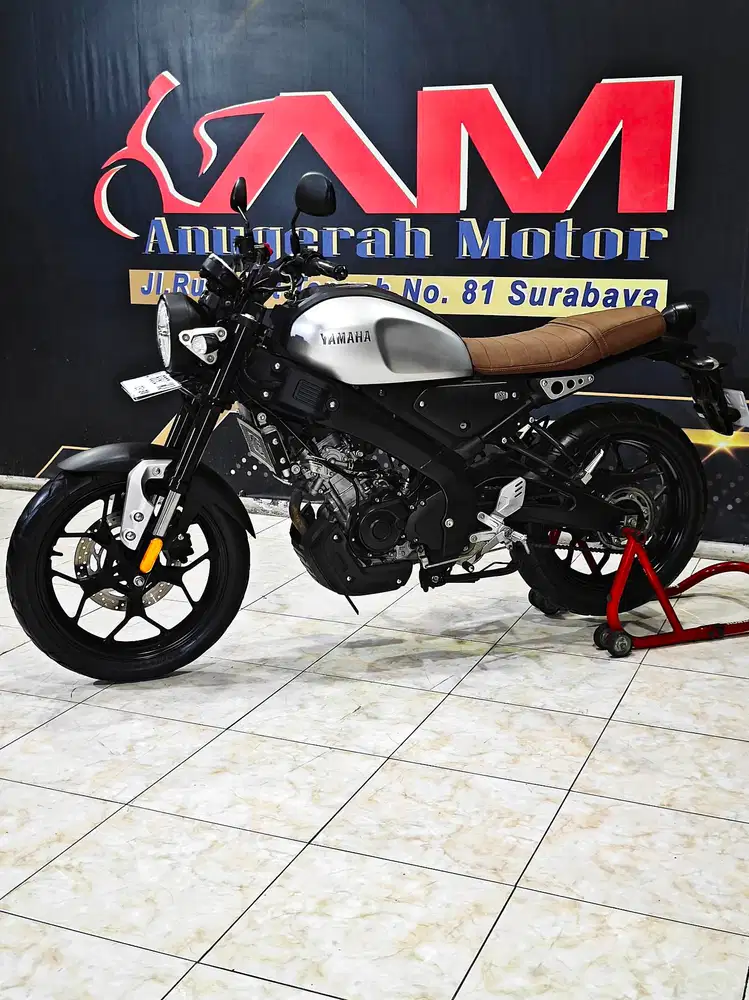 Yamaha XSR 155cc Retro Modern odo.9rb mewah. Anugerah motor rungkut