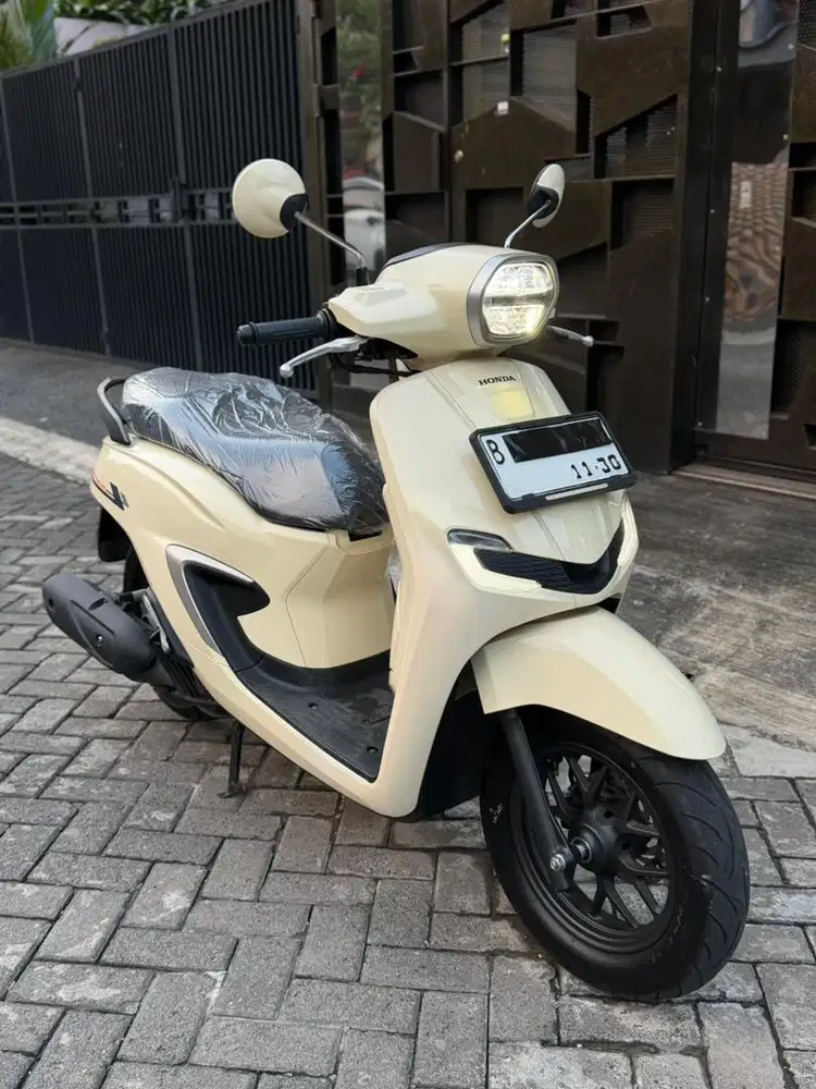 KM 72 KILO! HONDA STYLO 160'CBS 2025 PAJAK BLN 11-2026