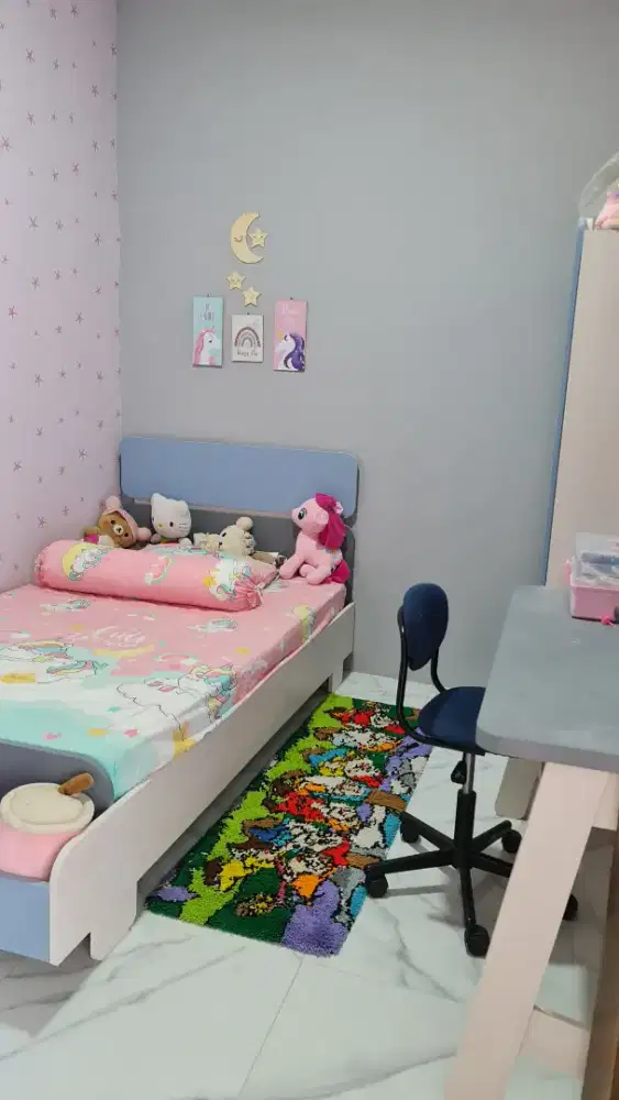 Jual 1 set ranjang anak Informa