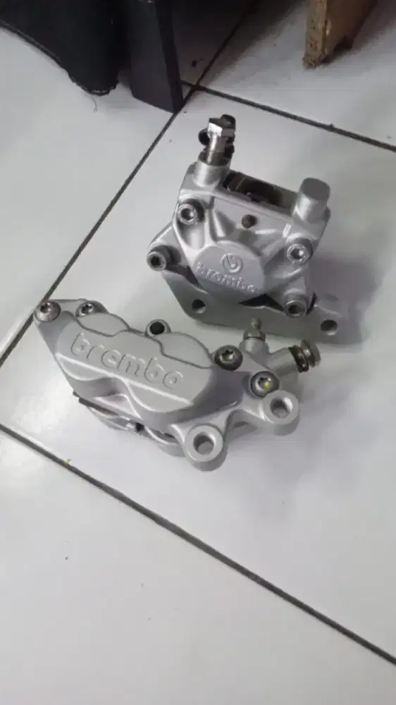 Part modif Ex Xmax arrow, brembo, Minimax, shad dll