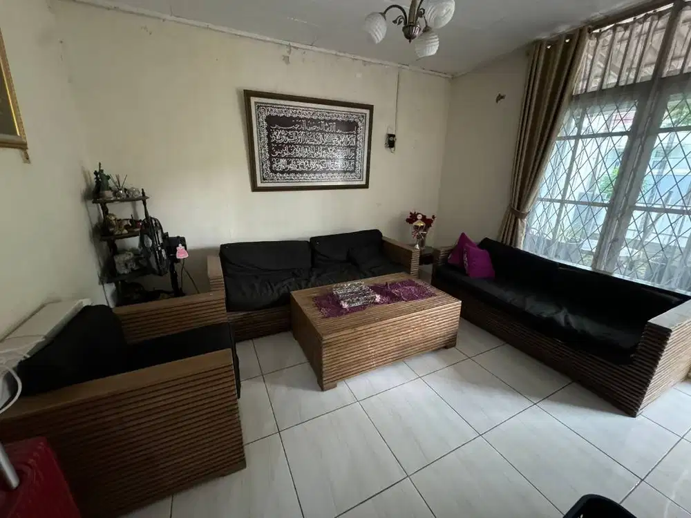 Dijual Cepat Sofa Kayu Jati 1 set 2 Sofa Panjang +1 kursi Duduk bu