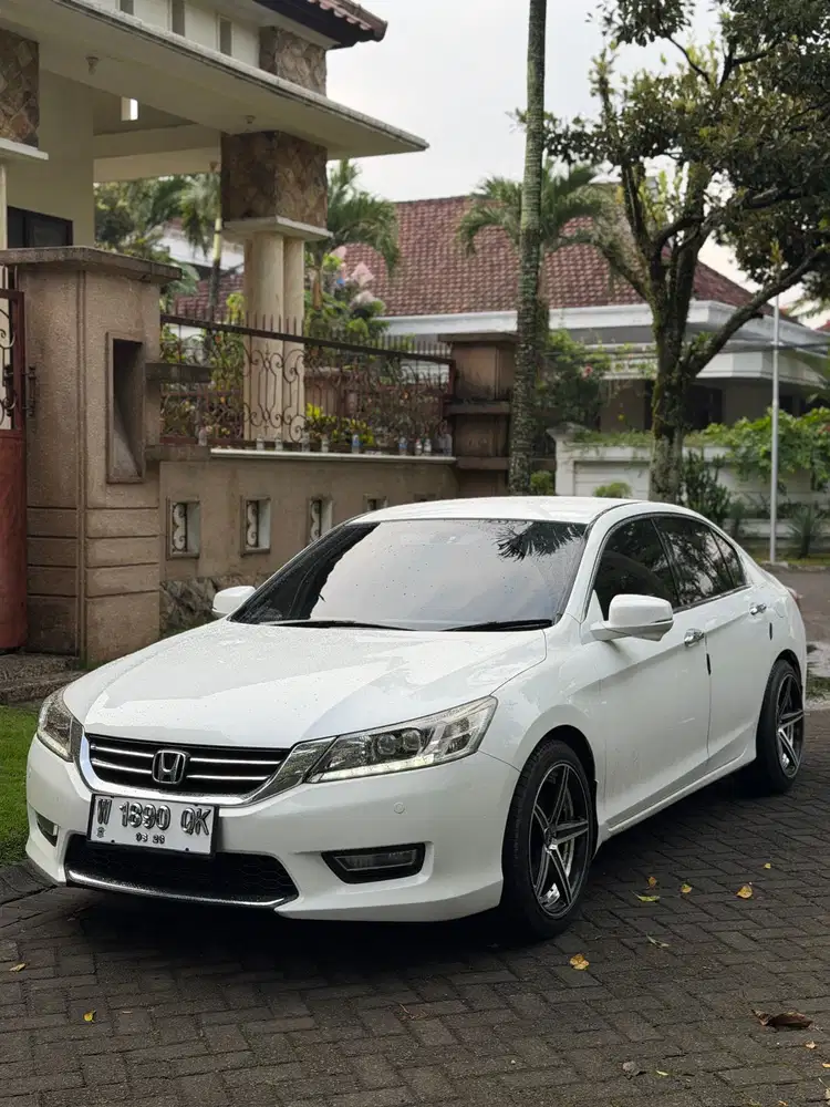 Honda Accord 2013 Bensin