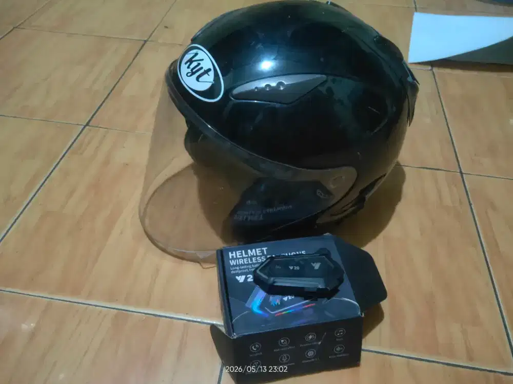 Helm KYT + Intercom Bluetooth