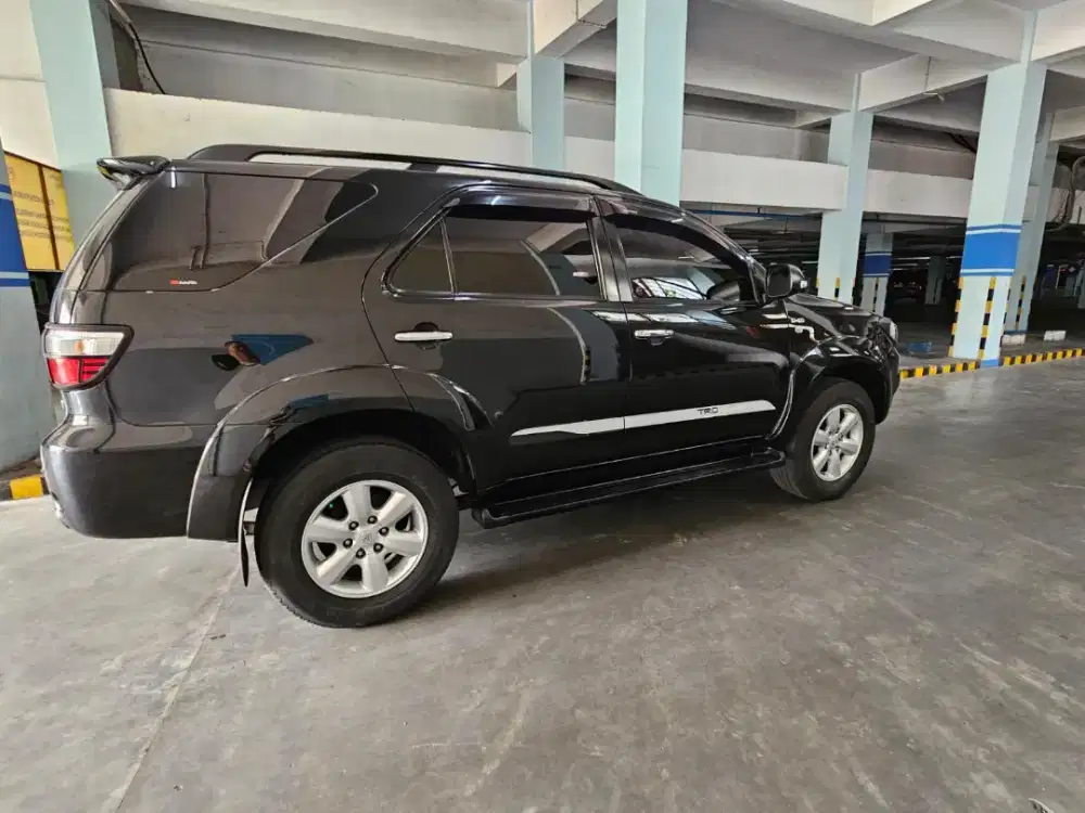 FORTUNER G MANUAL 2011