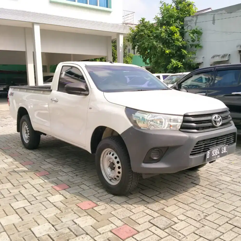 TOYOTA HILUX SC PICK UP SINGLE CAB 4X4 2021 PUTIH ASLI NOPOL B ISTIMEW