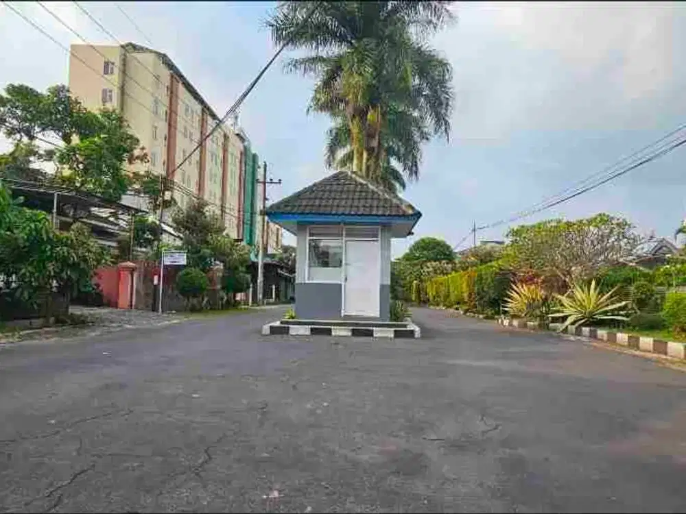 rumah murah di jalan kembar sengkaling luas 260 bagus buat segala usaha seperti kos, kafe, kantor, atau rumah hunian hanya 50 m dari jalan raya sengkaling dan dekat kampus UNMUH