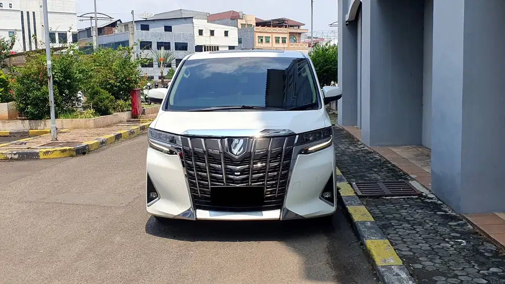 Toyota Alphard 2.5 G TSS Pilot Seat AT Putih Metalik NIK 2022 Like New