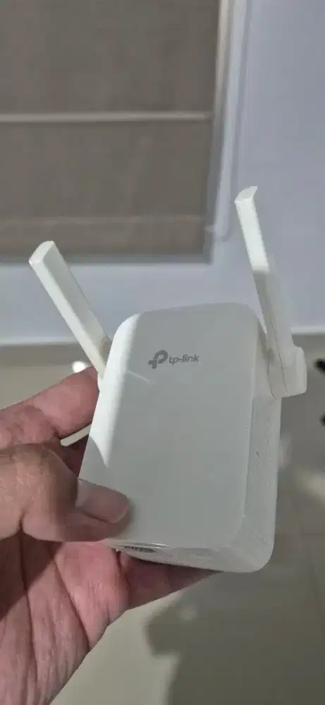 TP-LINK RE305 Range Extender (OneMesh)