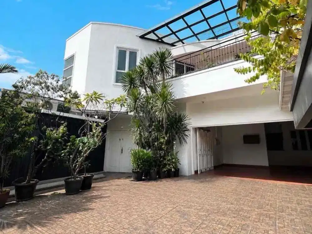 Rumah Mewah Premium di Kartika Utama Di Kawasan Ekslusif Pondok Indah