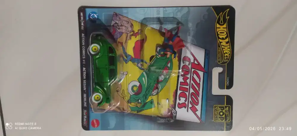 Hotwheels premium DC comics + figure rare