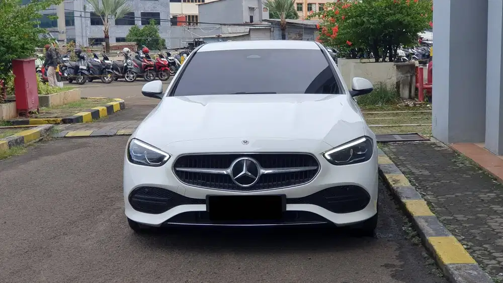 Mercedes Benz Mercy C 200 C200 Avantgarde Line 2025 NIK 2024 Like New