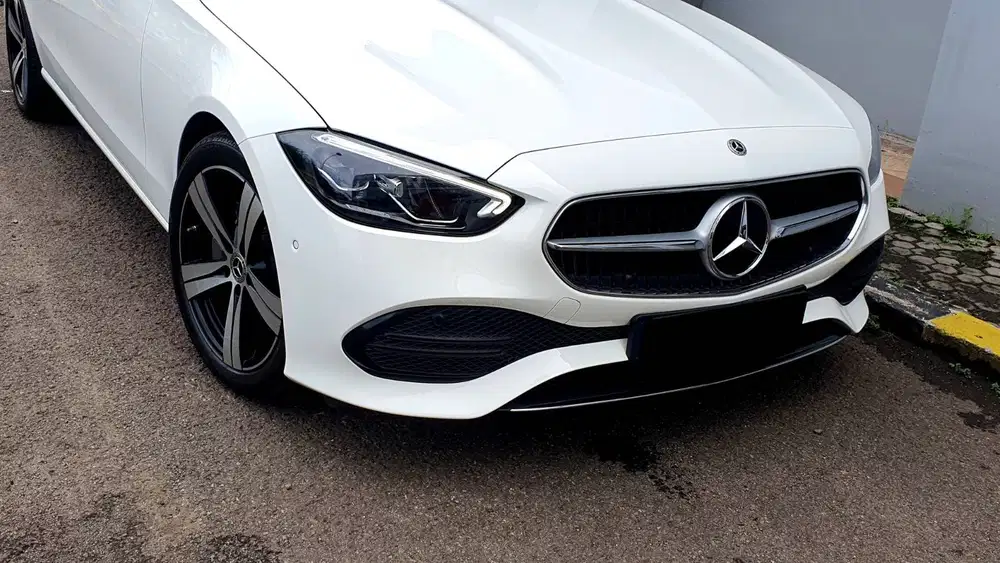 Mercedes Benz Mercy C 200 C200 Avantgarde Line 2025 NIK 2024 Like New