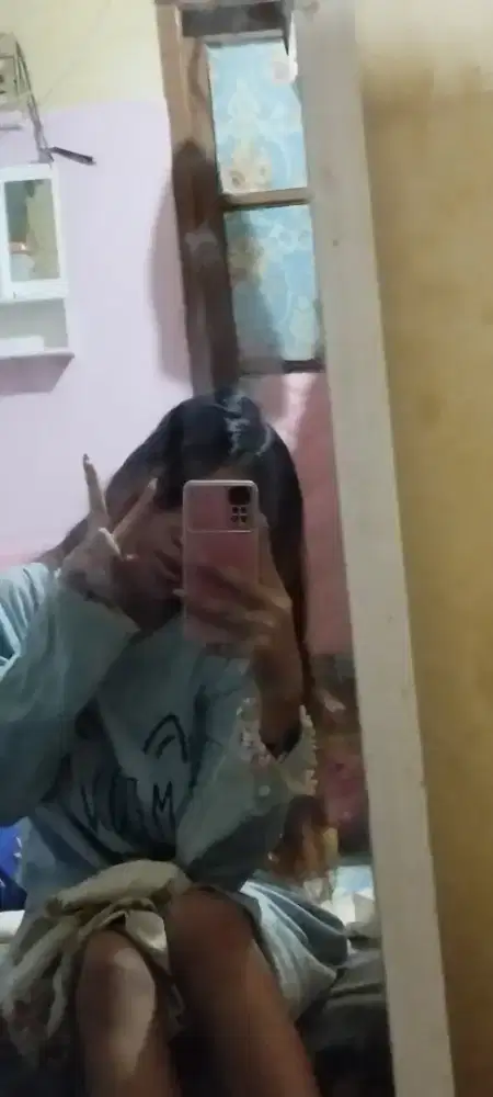 Cari kerja apa aja asal gak haram kaya jaga teh solo