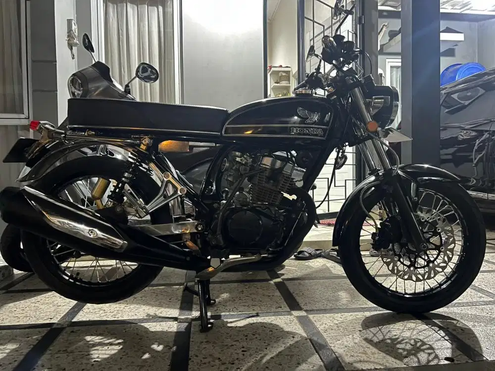 Dijual Honda CB basic MP Tahun 2011