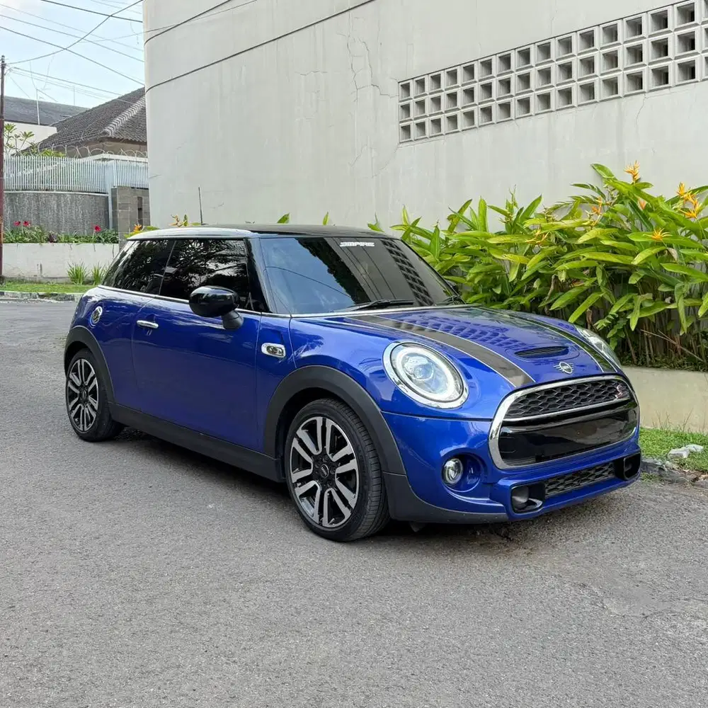 Mini Cooper S 2.0 LCI F56 2020 / 2021 // B48 R56 2019