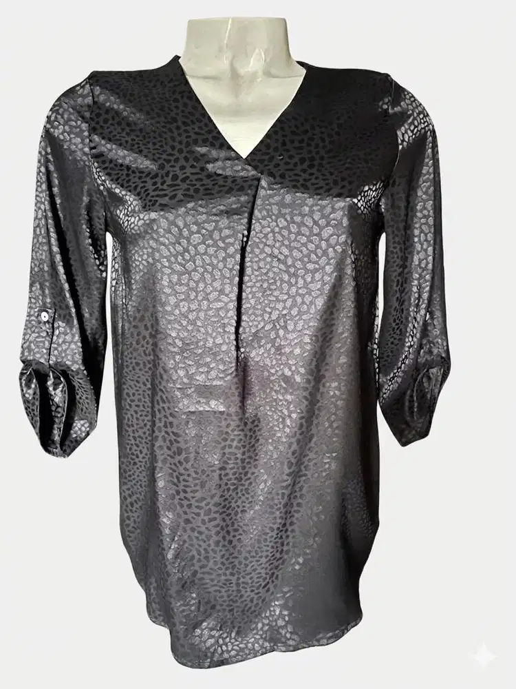 black patterned Urban & Co blouse.